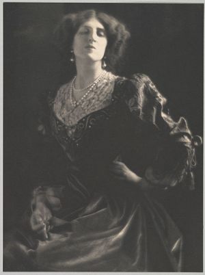 448px-Lady Ottoline Morrell by Adolf de Meyer circa 1912.jpg