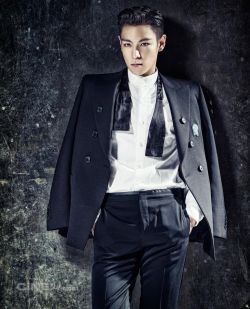 Seung in a new suit